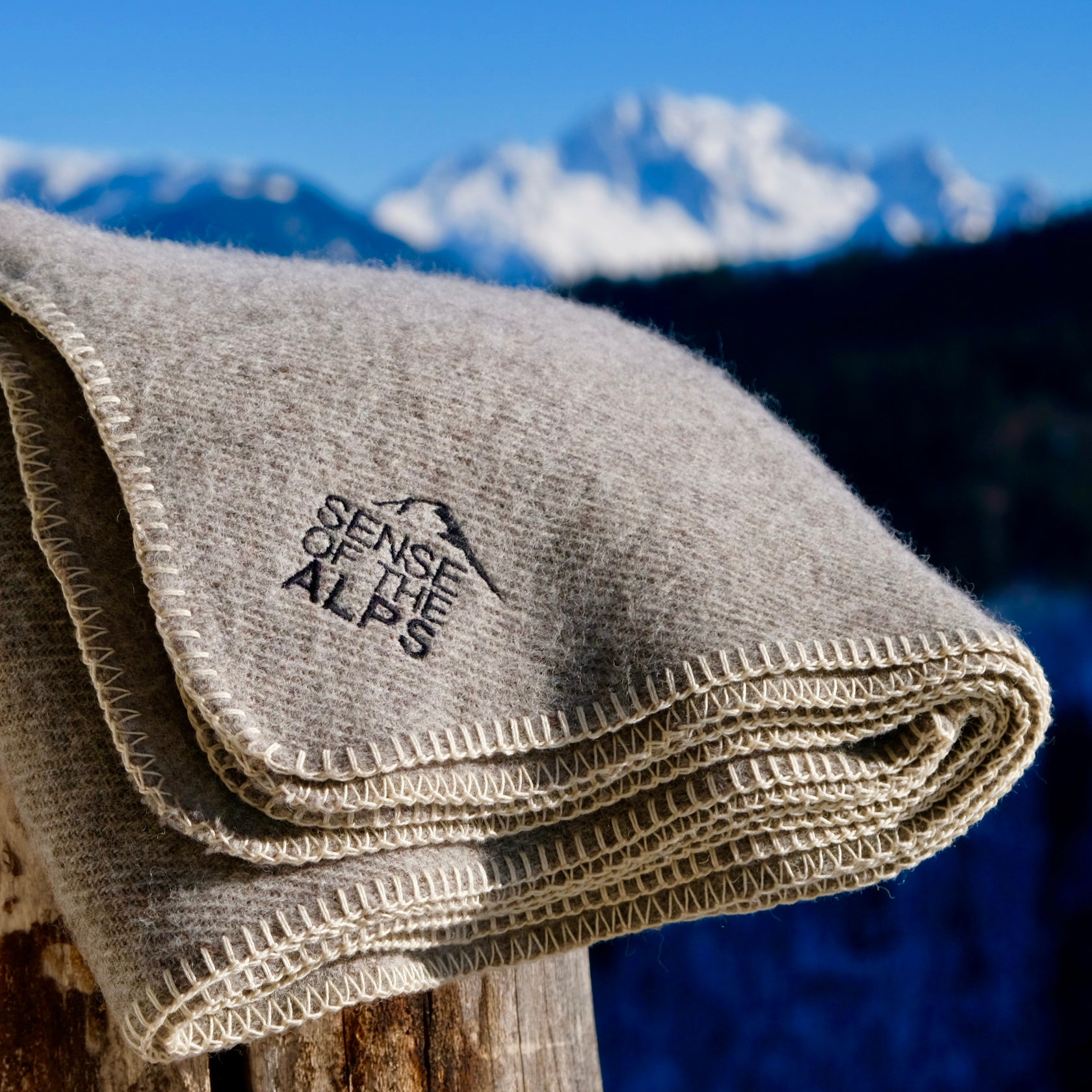 Virgin wool plaid - Sense of the Alps